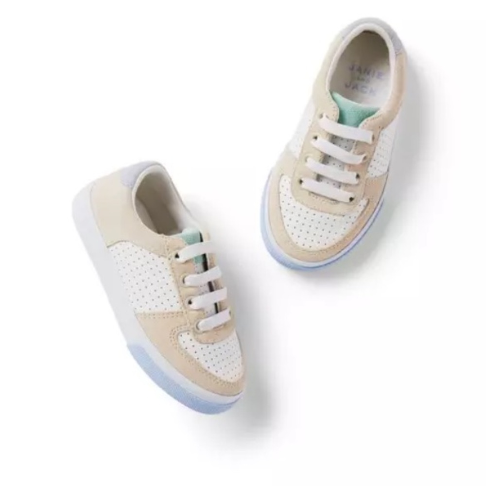 NWT (taken off for pictures) COLORBLOCKED SNEAKER by Janie & Jack